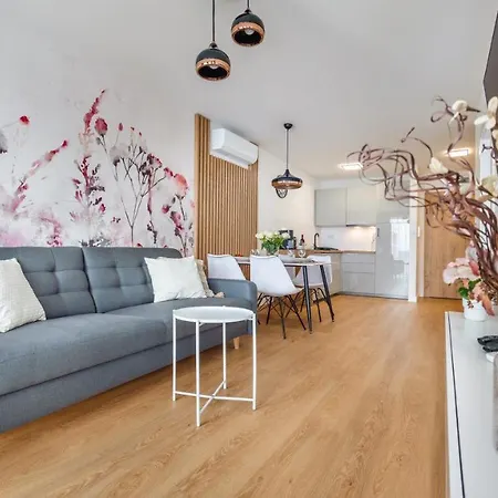 Apartamento Flowers Z Parkingiem Perlowa Przystan - *