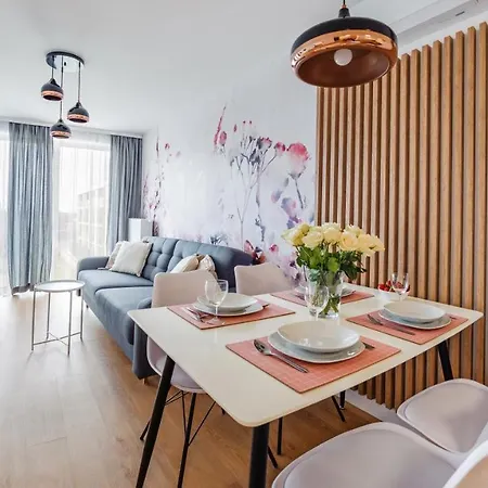 Flowers Z Parkingiem Perlowa Przystan - Apartman *