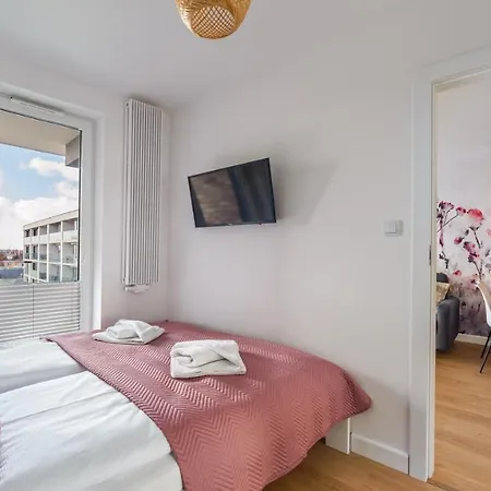 Flowers Z Parkingiem Perlowa Przystan - Apartman *