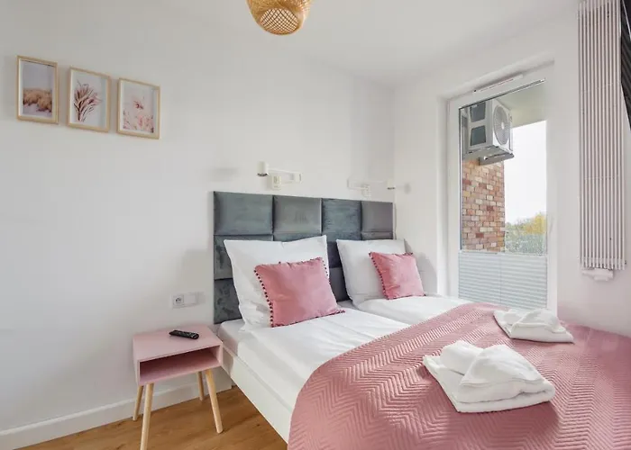 Flowers Z Parkingiem Perłowa Przystań - Apartament Kołobrzeg